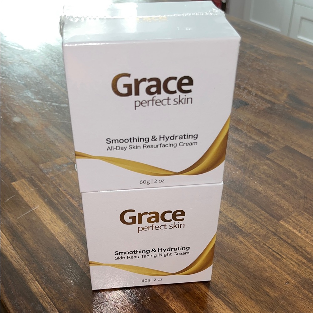 Grace Smoothing & Hydrating Cream Duo